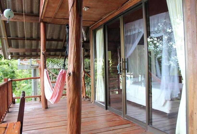 Plaa's Thansadet Resort