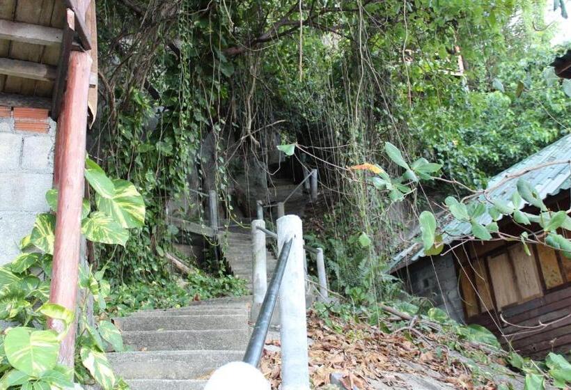 Plaa's Thansadet Resort