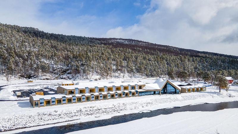 אתר נופש Sorrisniva Arctic Wilderness Lodge