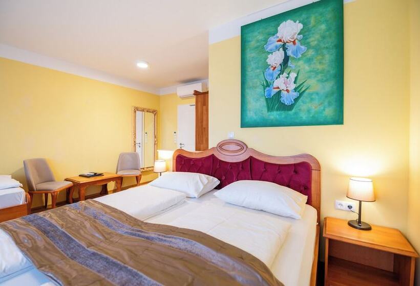 Vulkan Residenz Hotel   Self Check In