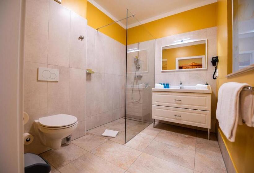 Vulkan Residenz Hotel   Self Check In