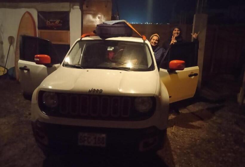 هاستل Chicama Surf Camp