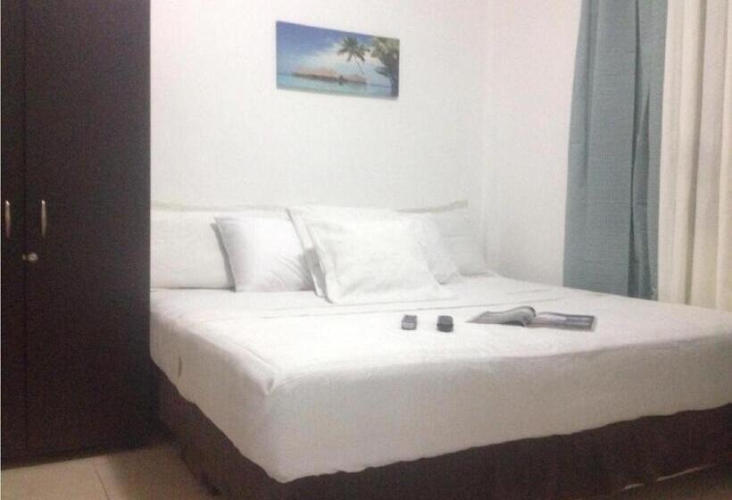 هاستل Villa Sarie Bay