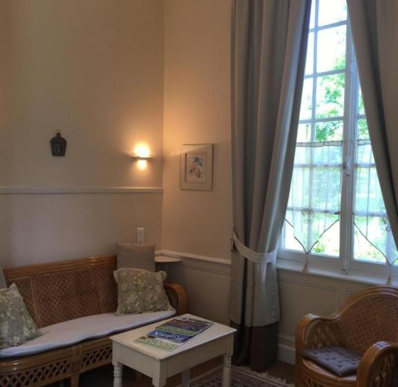 Bed and Breakfast Chambres D'hôtes & Gites La Chatellenie