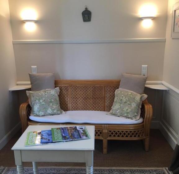 ベッドアンドブレックファースト Chambres D'hôtes & Gites La Chatellenie