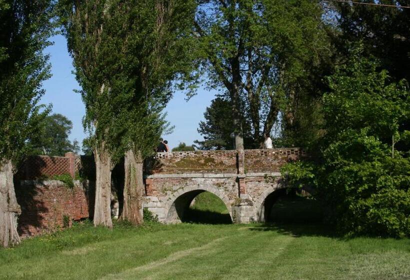 Bed and Breakfast Chambres D'hôtes & Gites La Chatellenie