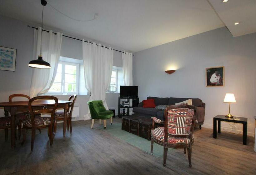 민박 Chateau De Fontblachère