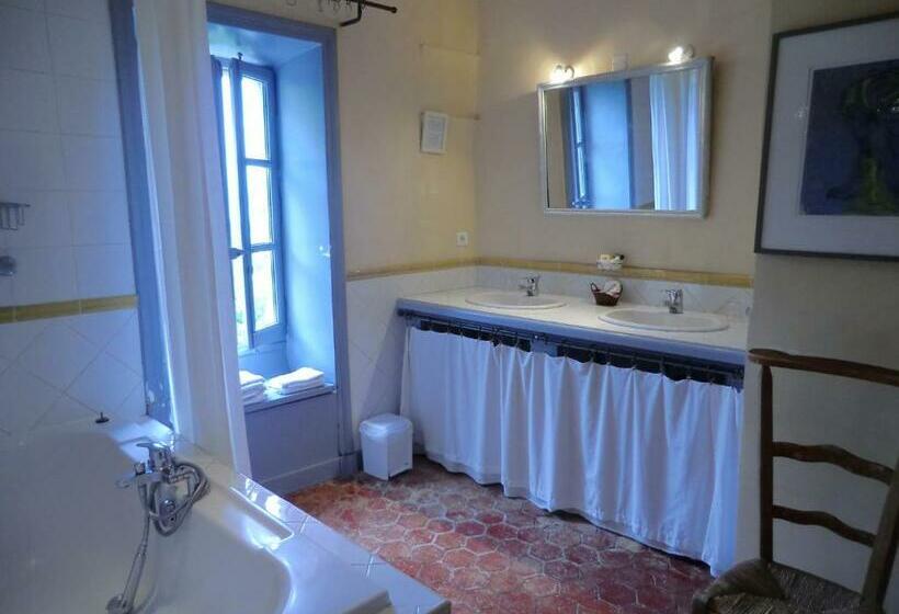 민박 Chateau De Fontblachère