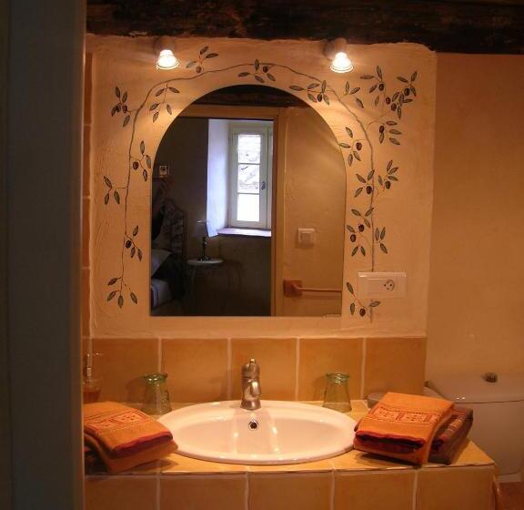 مبيت وإفطار Domaine De Peyre Brune