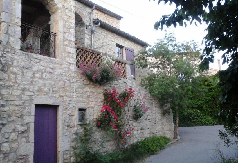 مبيت وإفطار Domaine De Peyre Brune