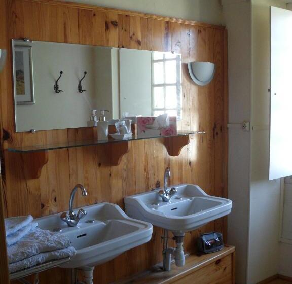 住宿加早餐  Le Moulin De Poilly