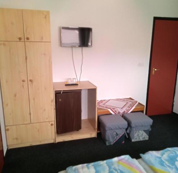 住宿加早餐  Napocska Panzió