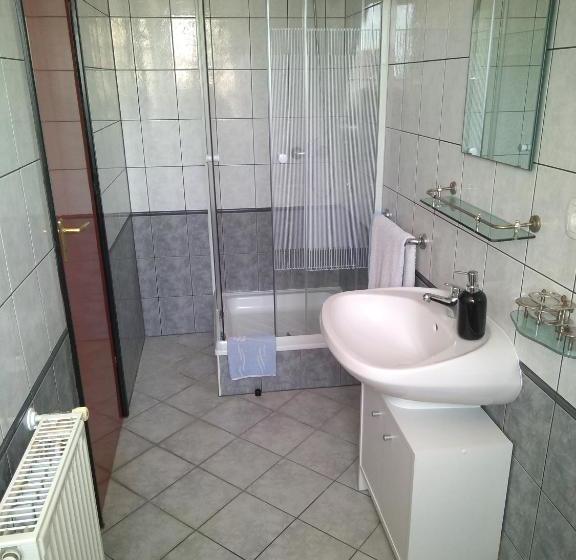 住宿加早餐  Napocska Panzió