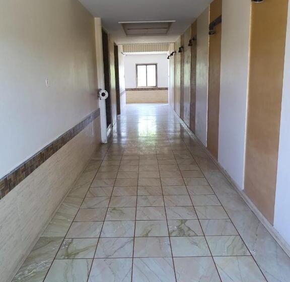 Отель Manuhar Inn