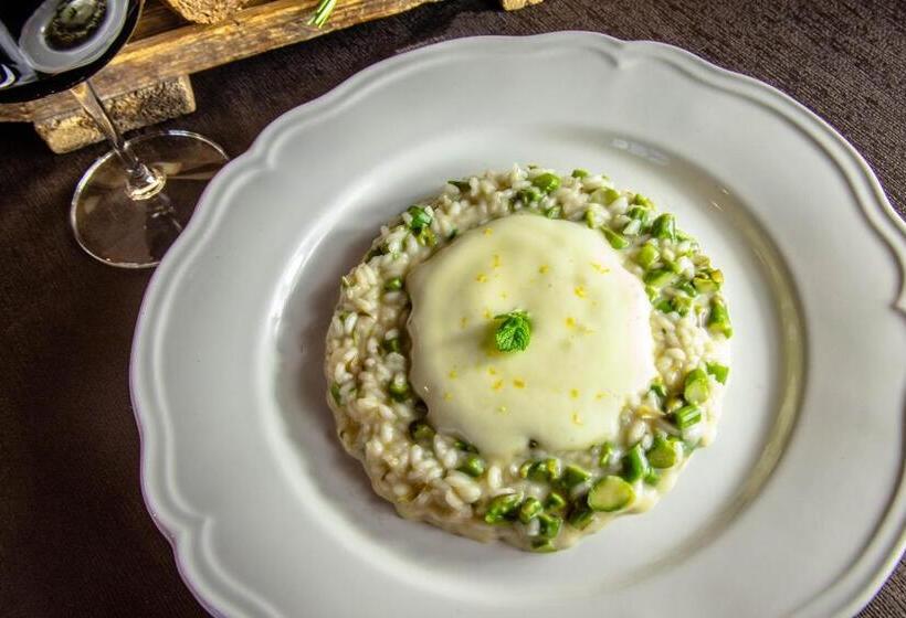 호텔 Petit Dahu Chambres Et Restaurant