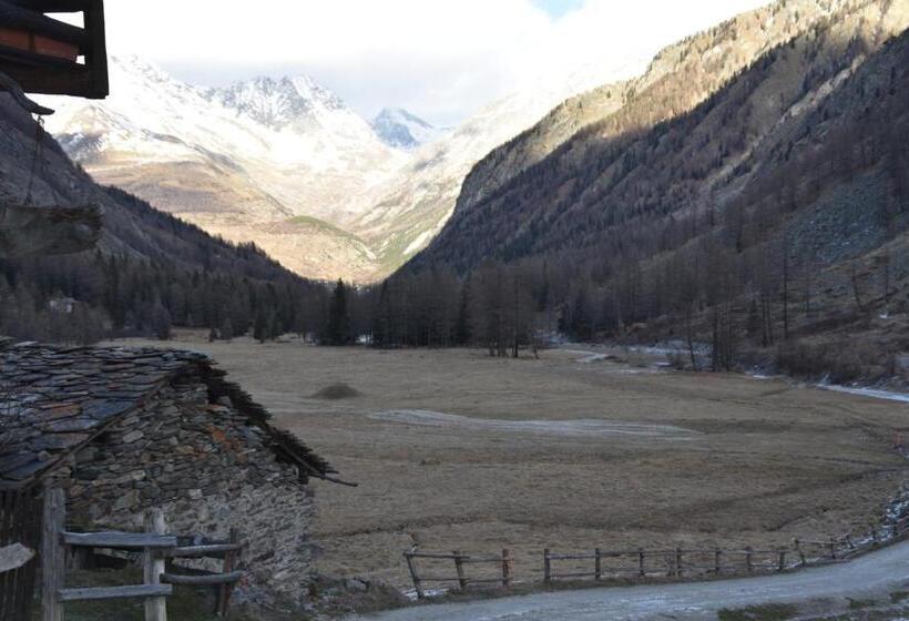 호텔 Petit Dahu Chambres Et Restaurant