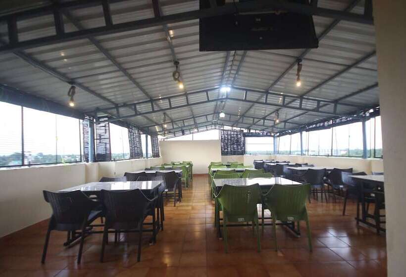 فندق Sr Residency