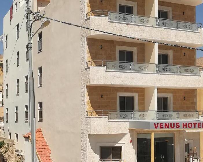 هتل Venus