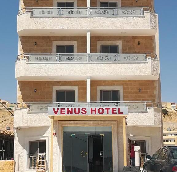 هتل Venus