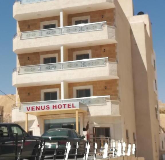 هتل Venus