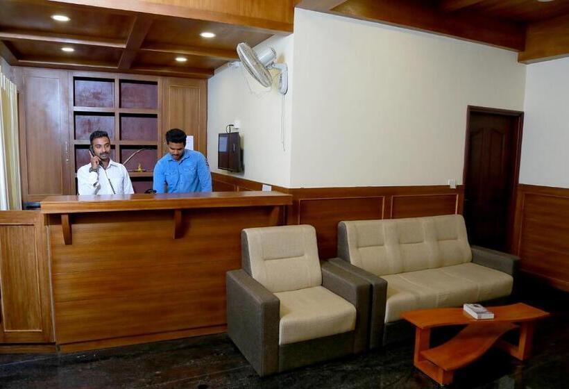 هتل Woodside Residency