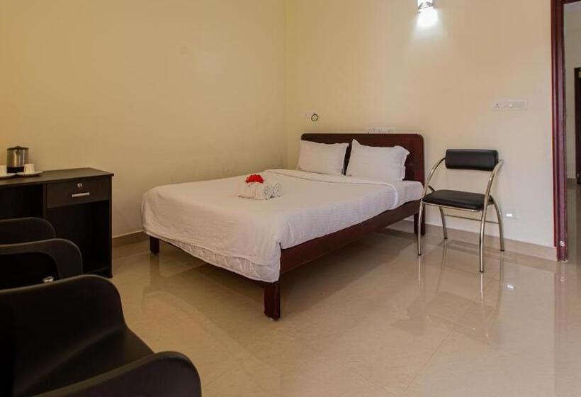 هتل Woodside Residency