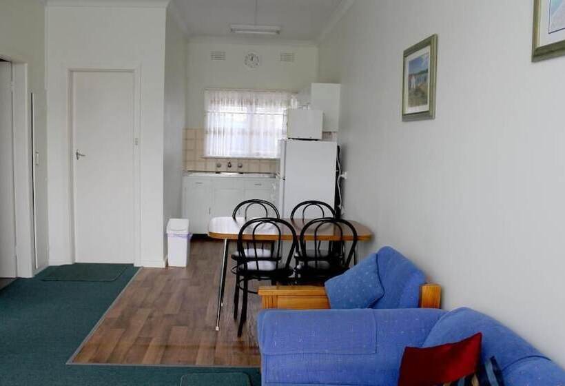 Mermaid Holiday Flats