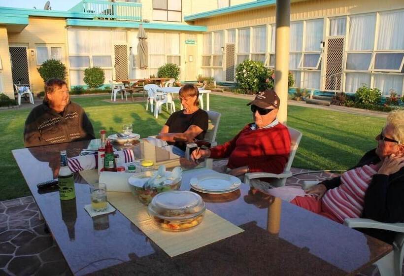 Mermaid Holiday Flats