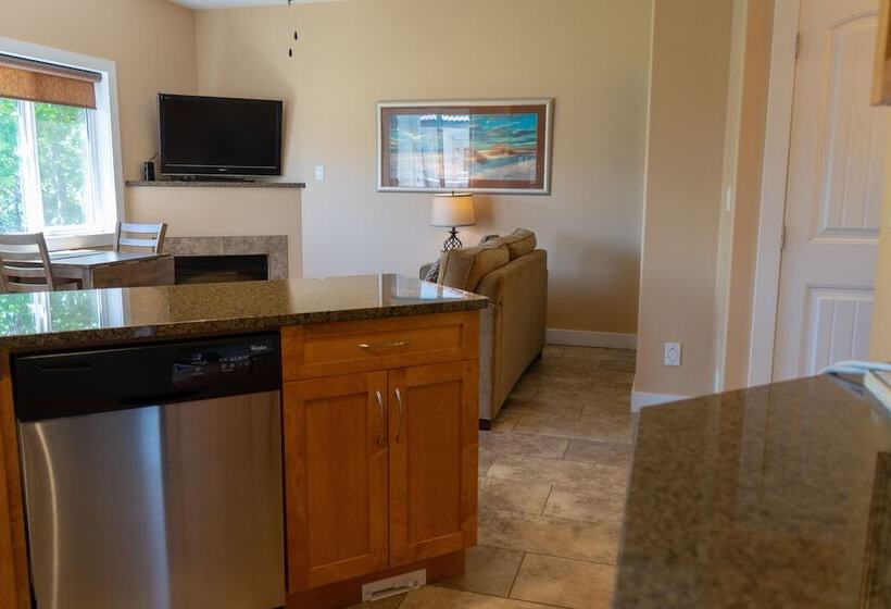 모텔 Sandy Beach Suites