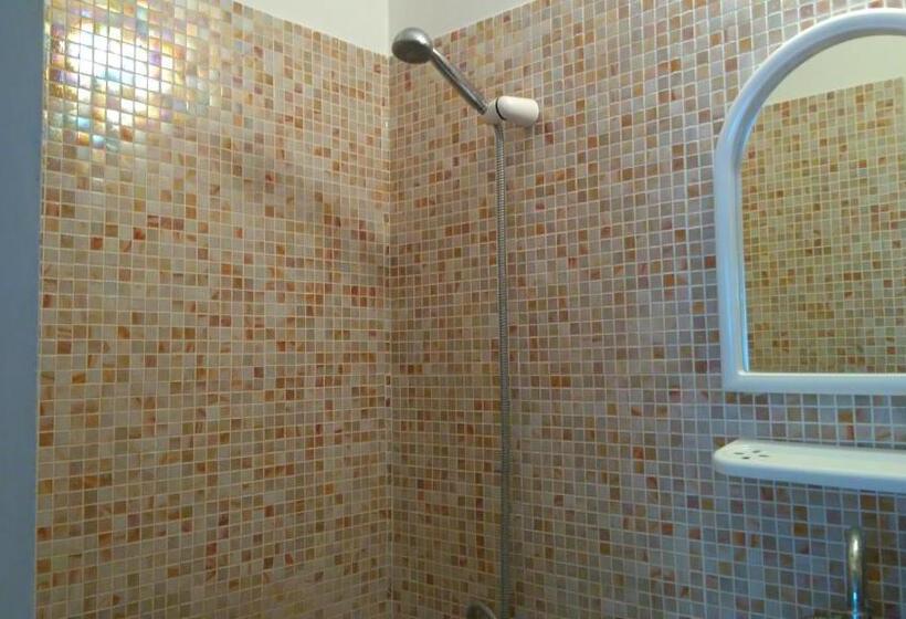 Пансион песента на морето