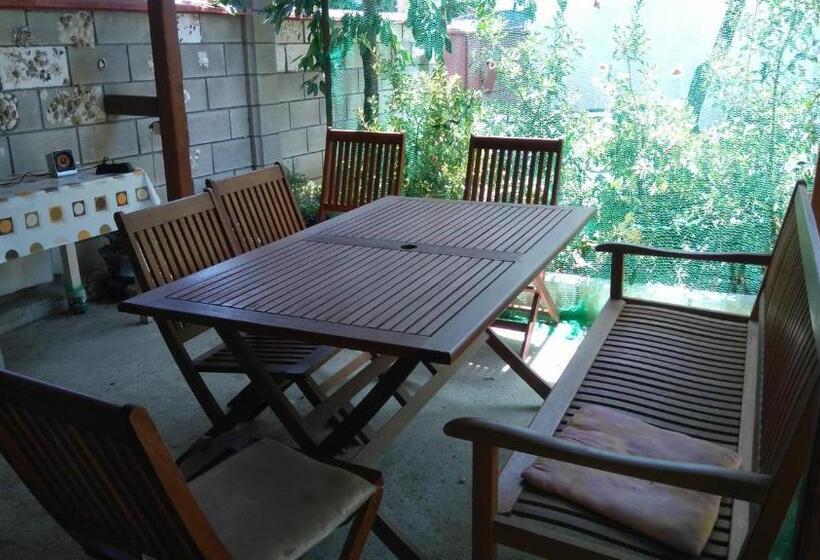 Пансион песента на морето