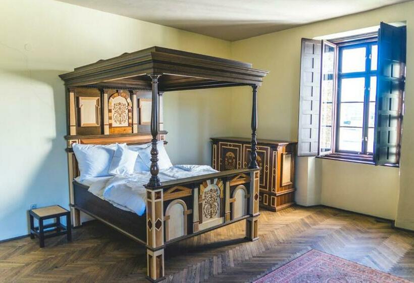 بنسيون Egervári Várkastély