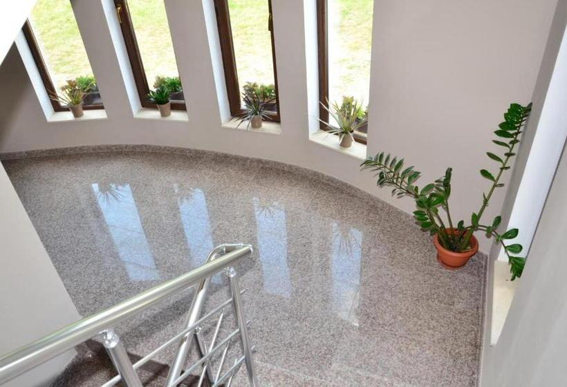 膳宿费 Guesthouse Green Fields