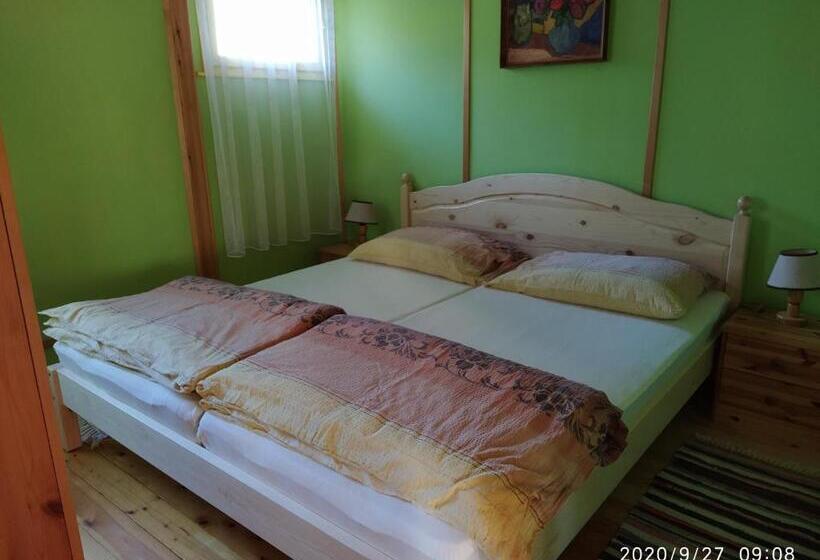 펜션 Hipságh Vendégház