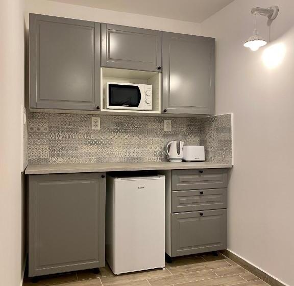 پانسیون Pacsirta Apartman Grand