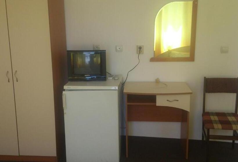 פנסיון Svetla Guest House