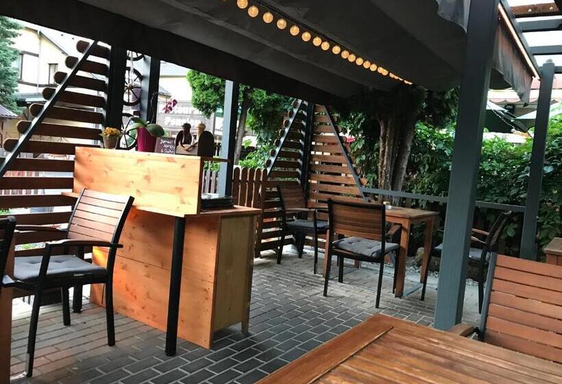 Pension A Restaurant Vesna   české švýcarsko