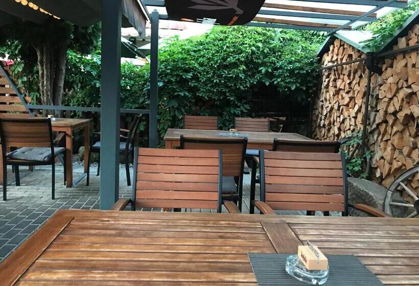 Pension A Restaurant Vesna   české švýcarsko