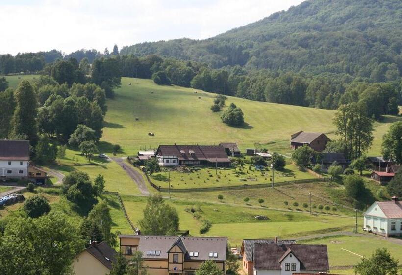 Pension A Restaurant Vesna   české švýcarsko