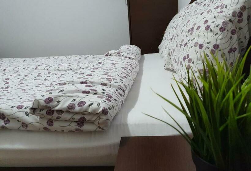 Pensiunea Casa Blanca