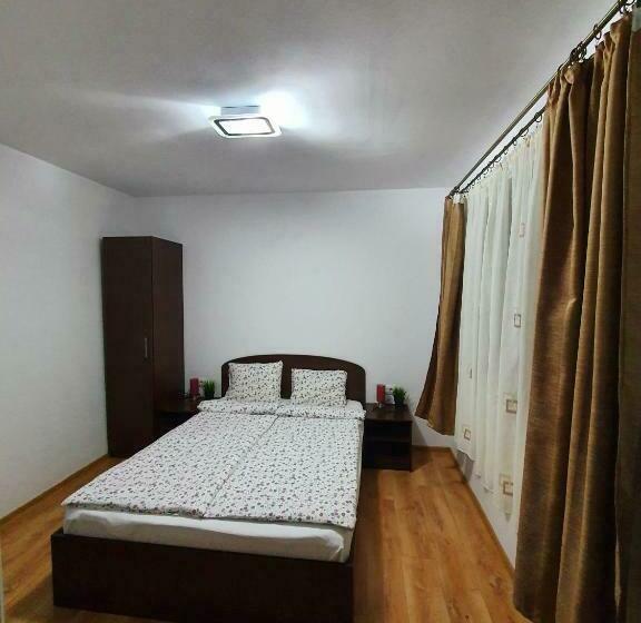 Pensiunea Casa Blanca