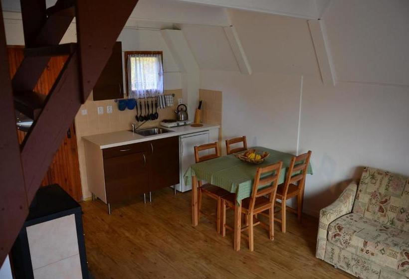 リゾートホテル Barrandovská Zátoka