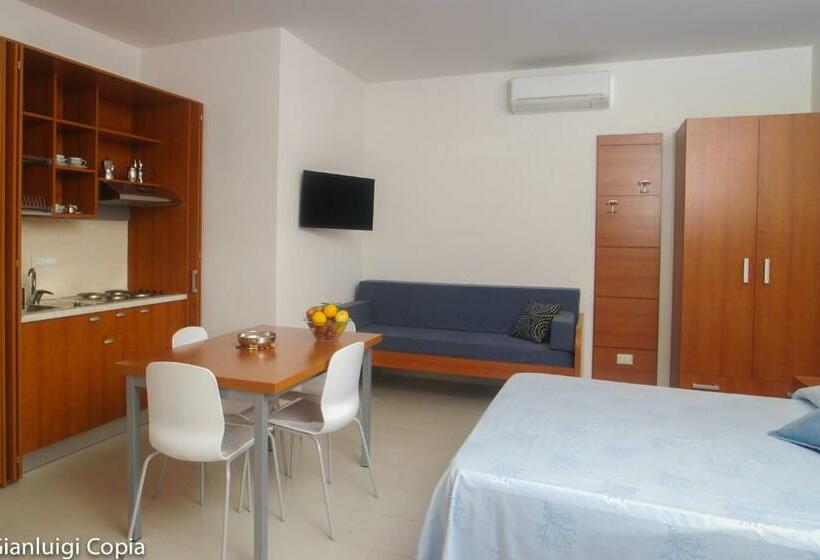 Villaggio Turistico La Mantinera   Appartamenti De Luxe