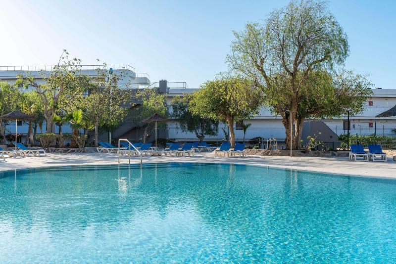 Aguamarina Golf Apartments