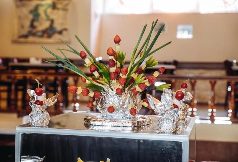 Amaris Hotel   All Inclusive   Free Parking