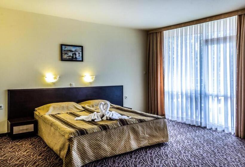 Amaris Hotel   All Inclusive   Free Parking