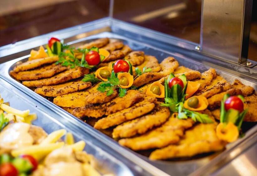 Amaris Hotel   All Inclusive   Free Parking