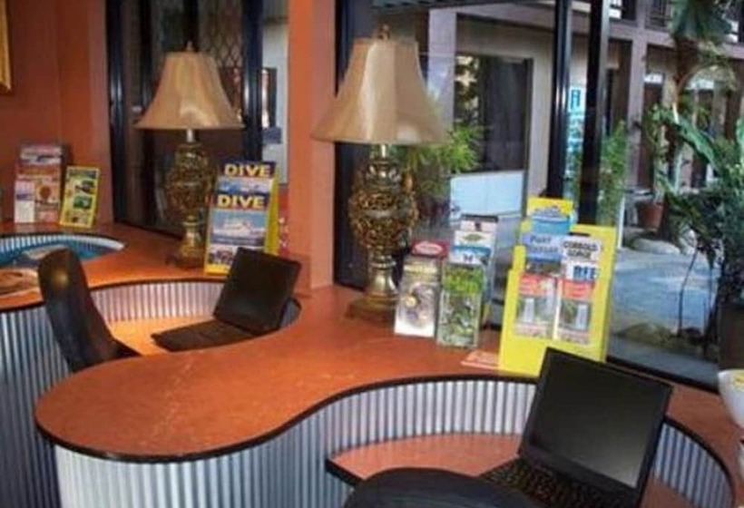 هتل Aspect Central