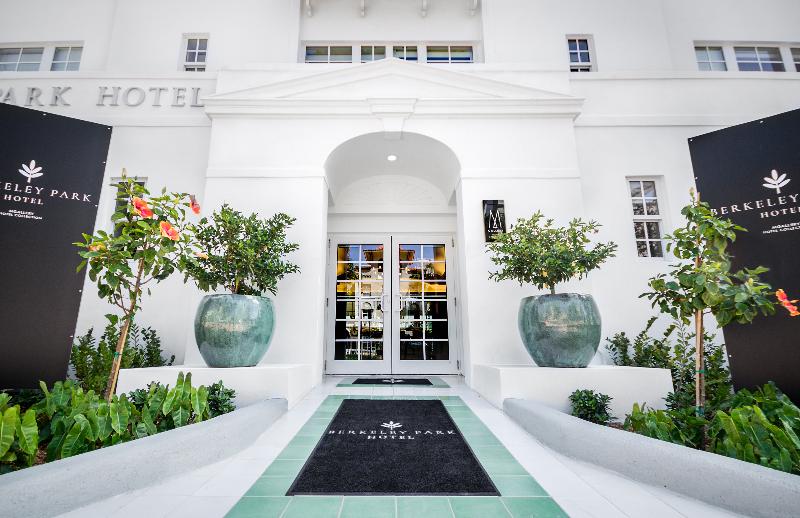 בית מלון כפרי Iberostar Waves Miami Beach