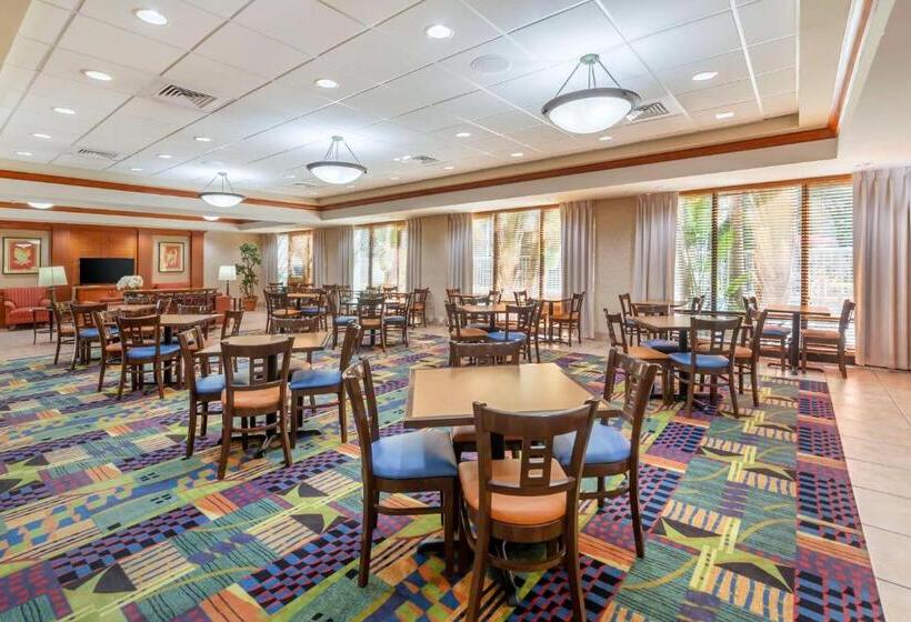 Best Western Plus Kendall Hotel & Suites